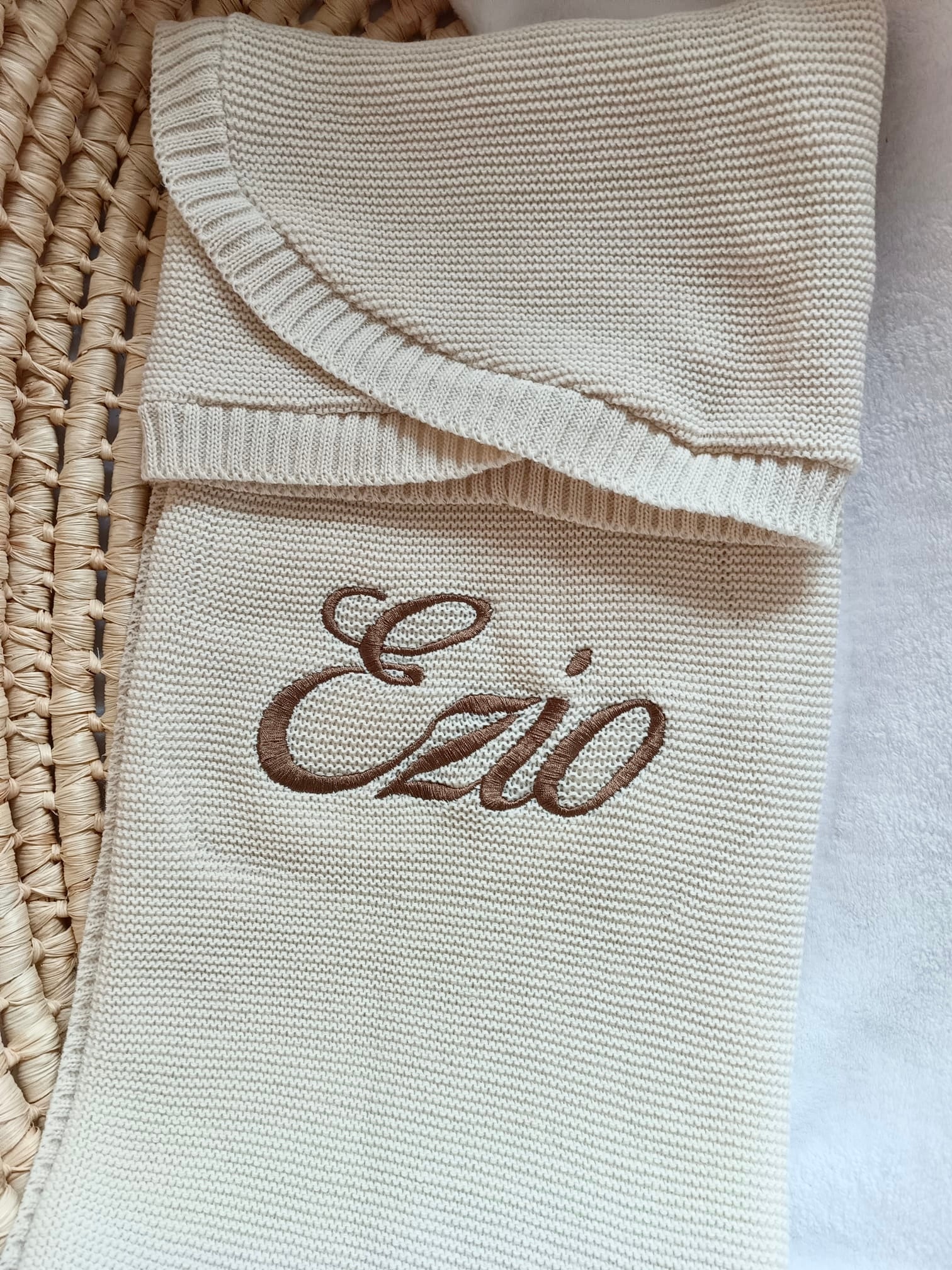 Couverture en maille beige - personnalisable -