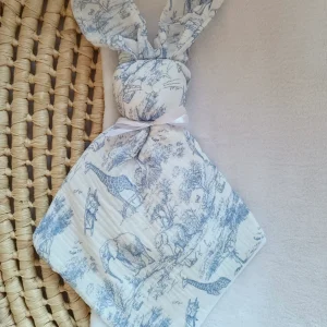 Doudou lapin en gaze de coton safari tons bleuté - personnalisable -
