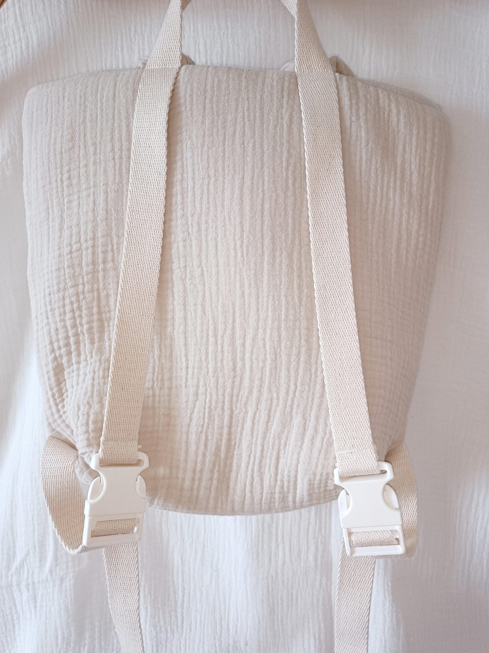 Sac à dos en gaze de coton beige avec oreilles blache - personnalisable - – Image 3