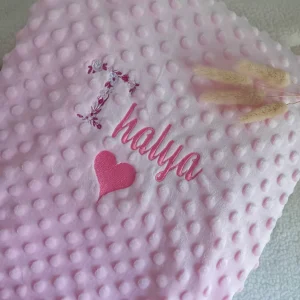 Couverture en minky rose - personnalisable -
