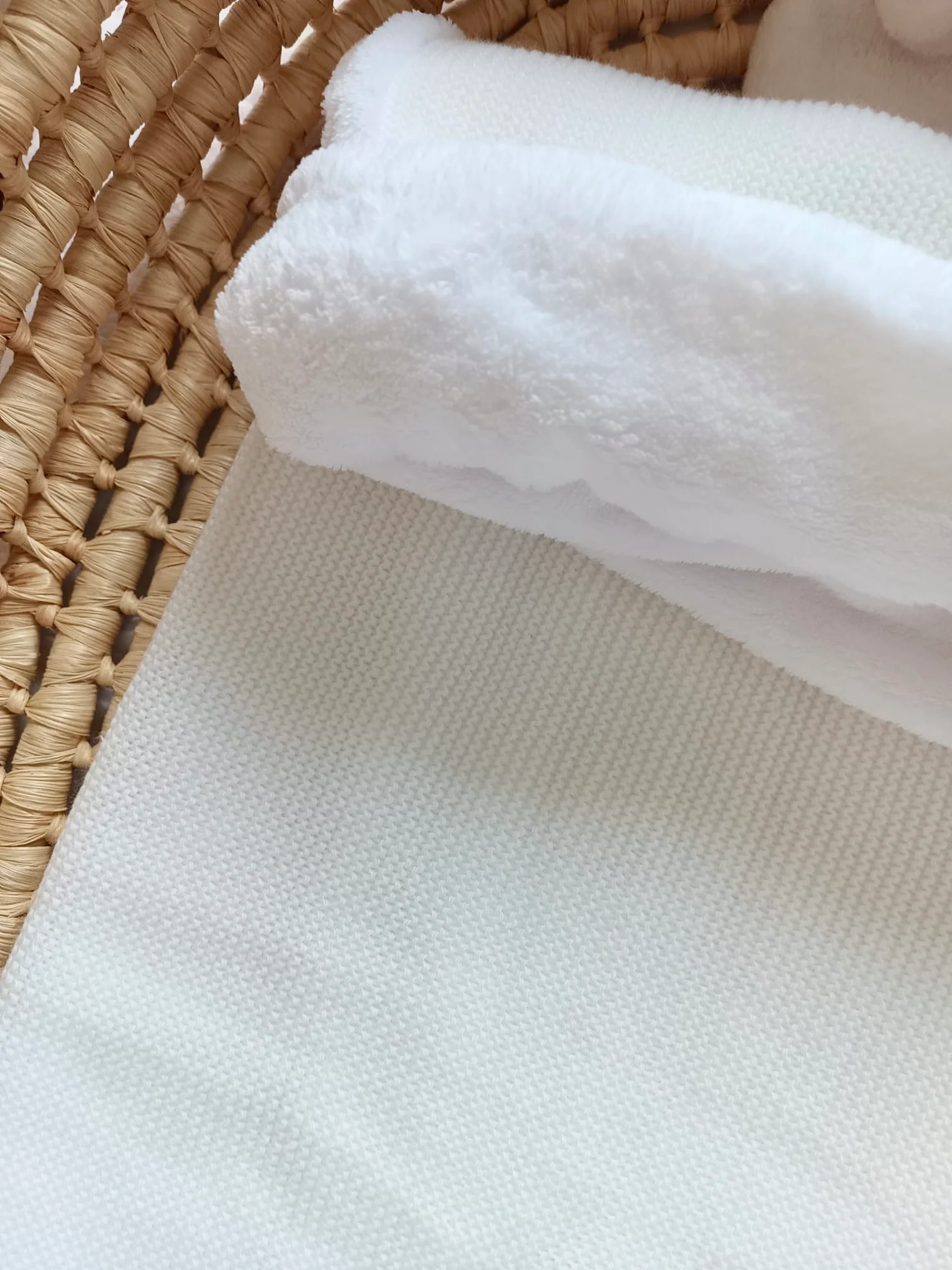 Couverture maille blanc et polaire blanc - personnalisable - – Image 3