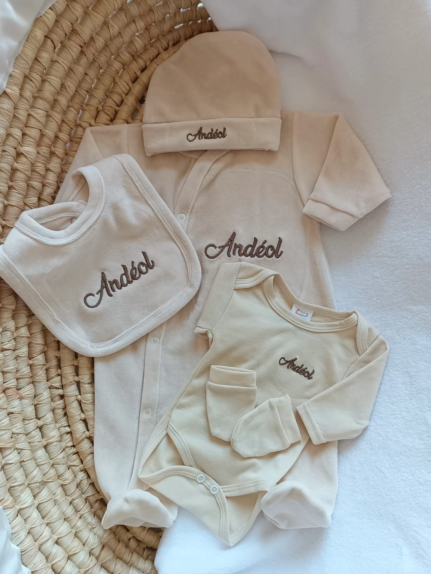 Dors bien velours beige, 5 pièces – Image 2