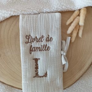 Protège livret de famille en gaze de coton beige - personnalisable -