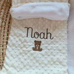 Couverture en minky crème - personnalisable -