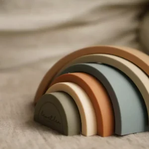 Arc en ciel à empiler - Léo et Léa