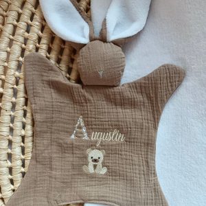 Doudou lapin avec oreilles polaire blanche en gaze de coton marron