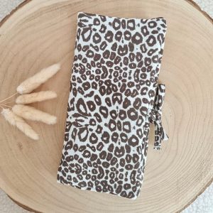 Protège livret de famille en gaze de coton blanc léopard - personnalisable -