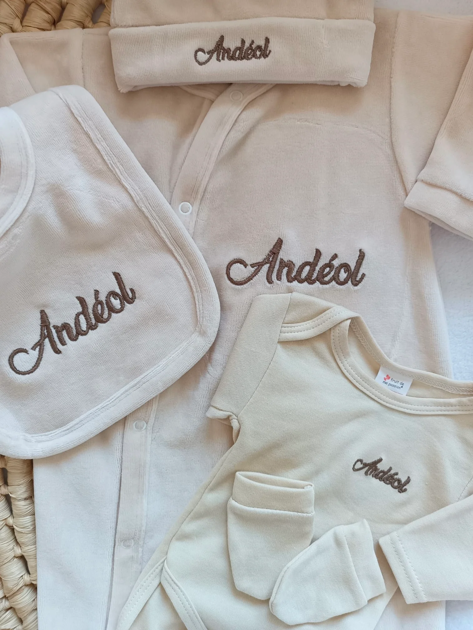 Dors bien velours beige, 5 pièces – Image 3