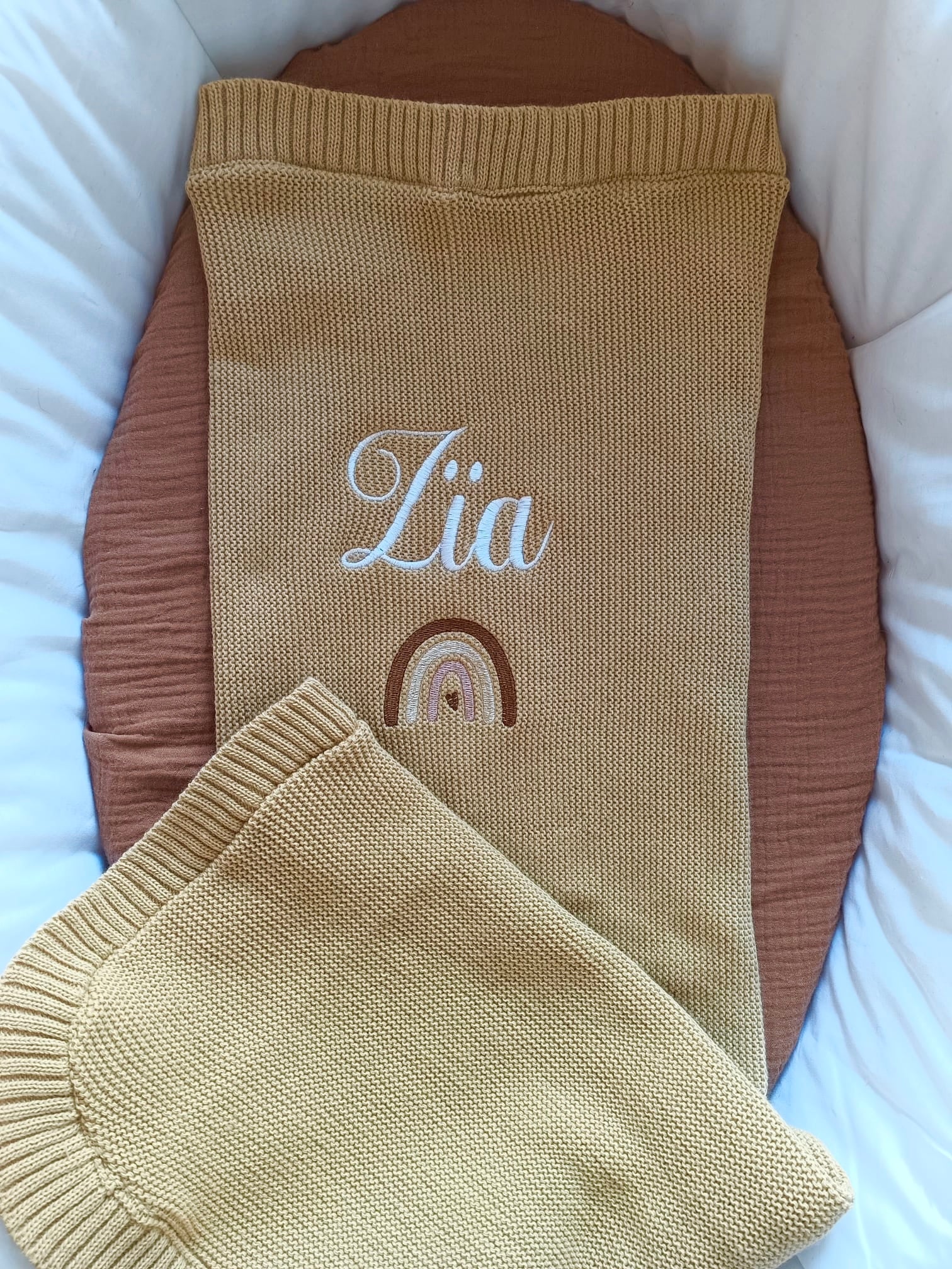 Couverture en maille camel - personnalisable -