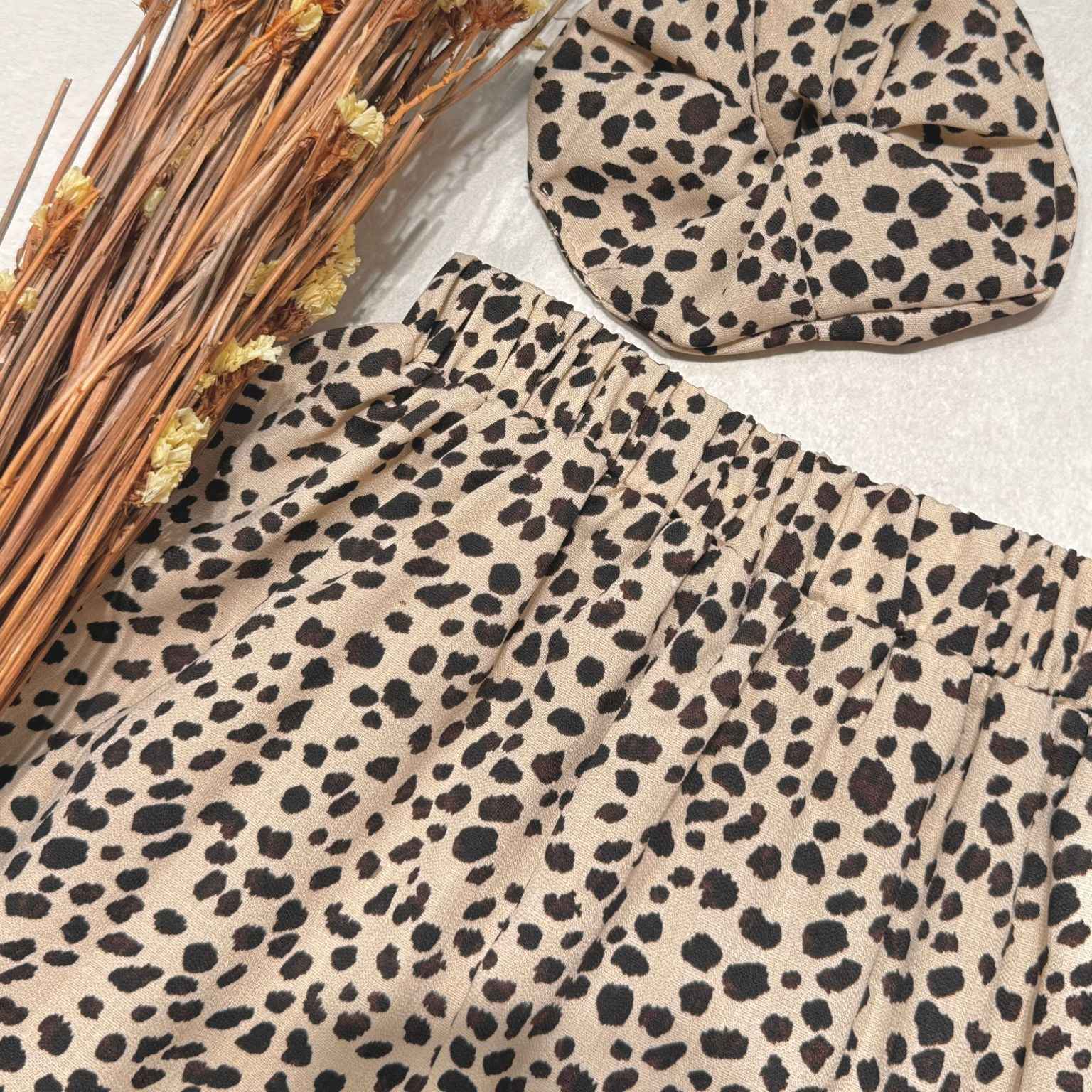 Combo jupe longue motif tacheté + chouchou assorti – Image 2