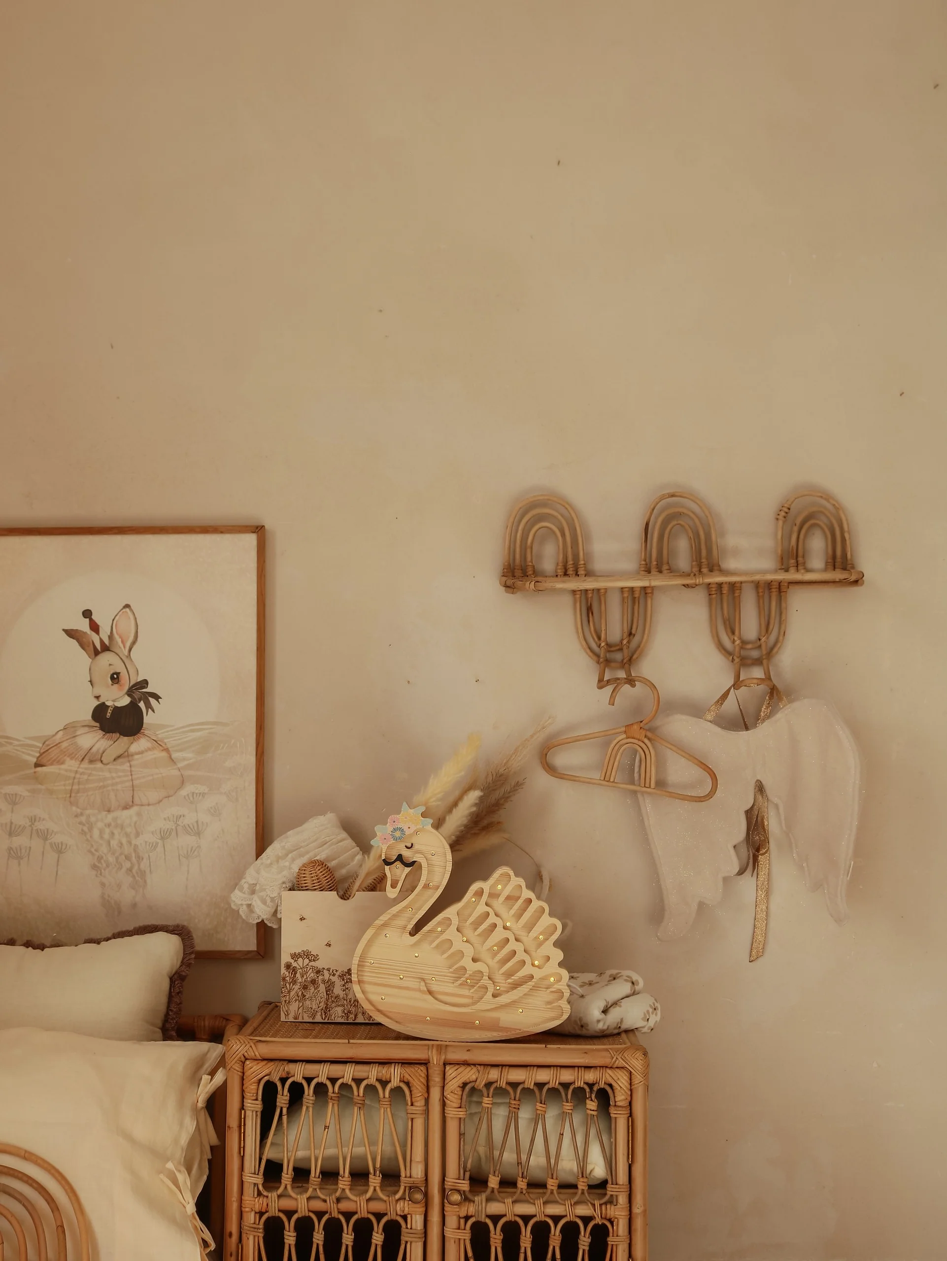 Lampe veilleuse en bois – Cygne – Image 4