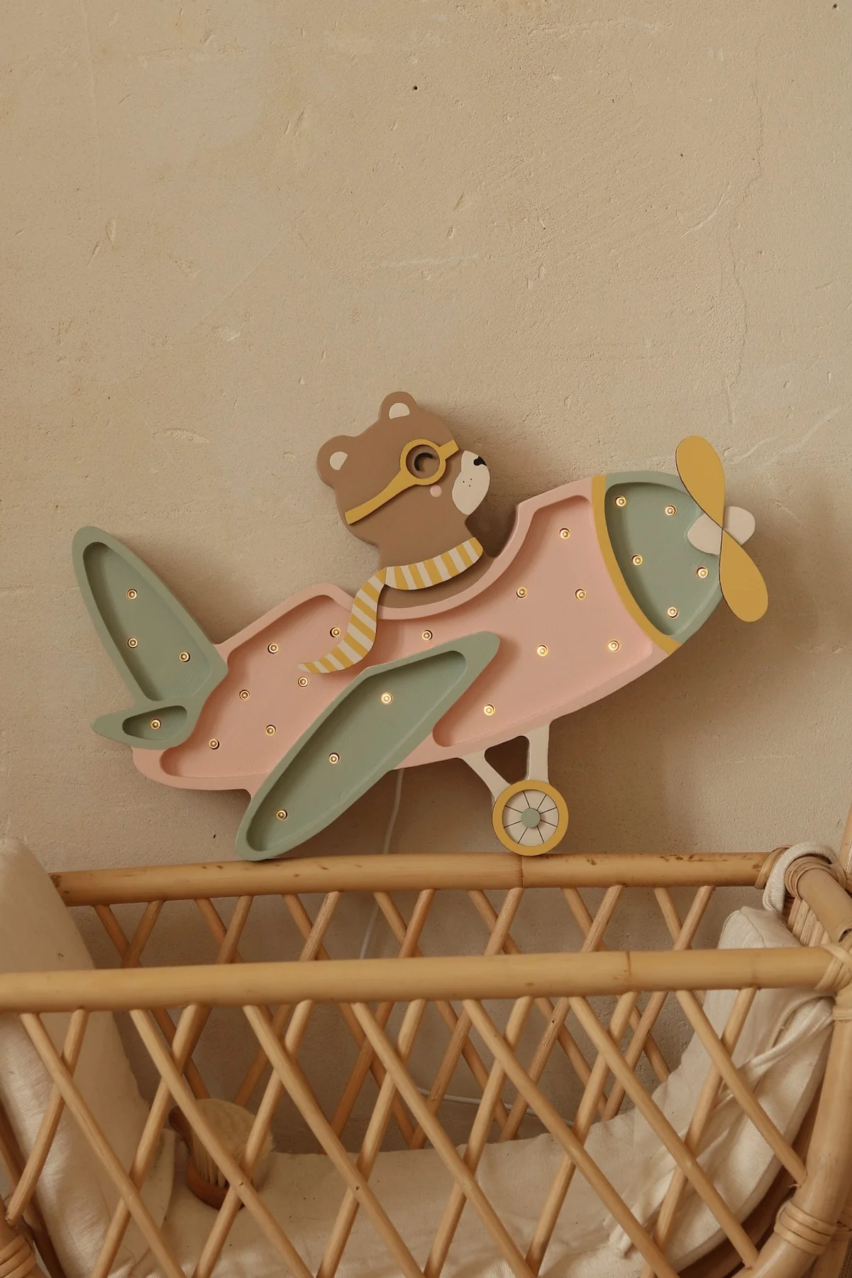 Lampe veilleuse en bois – Avion vintage