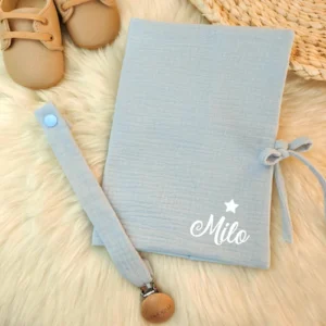 Protège carnet de santé bleu