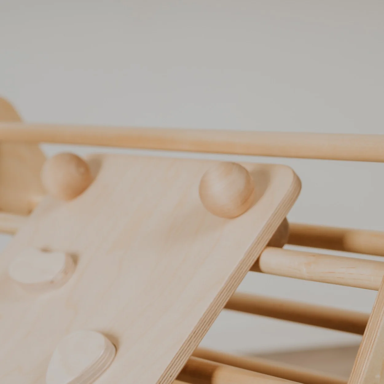 Rampe pour triangle d’escalade Pikler – double face – Image 6